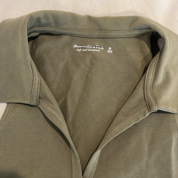 green collared tee - Picture 2 of 2